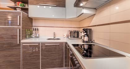 Luxurious flat 100 meters beach