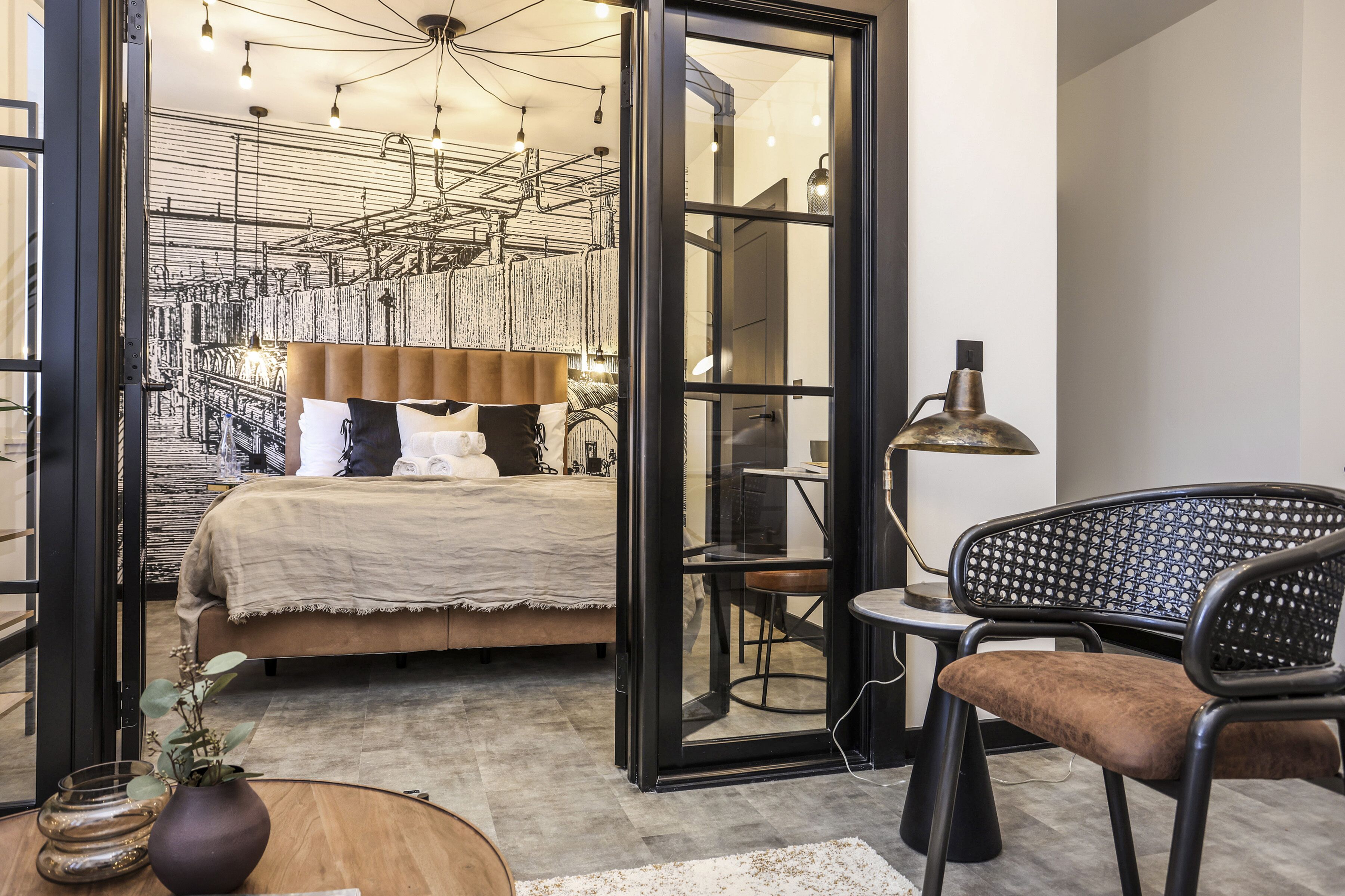 Apartment | Desk, laptop workspace, soundproofing, free WiFi
