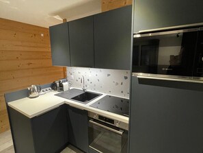 Fridge, microwave, dishwasher