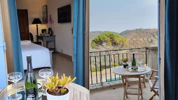 Chambre Double Deluxe Menton, accès piscine, vue vallée | Terraza o patio