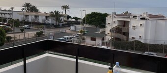 Recently renovated apartment with great lake view