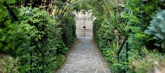 Holiday Home Villa Eden Jacuzzi Pool with Lake View, Wi-Fi & Terrace