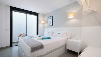 4 habitaciones, tabla de planchar con plancha y wifi gratis