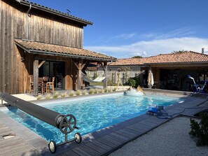 Udendørs pool, opvarmet pool