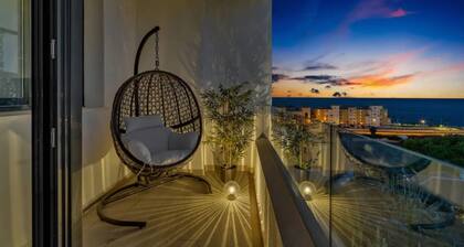 Holiday Home 'Fantastic Townhouse Near The Beach' with Sea View, Wi-Fi and Air Conditioning