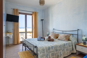 1 quarto, Wi-Fi de cortesia, roupa de cama