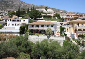 Exterior - Villa 'Andalusian Style' with Mountain View, Wi-Fi and Air Conditioning (Benalmádena)