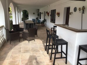 Outdoor dining - Villa 'Andalusian Style' with Mountain View, Wi-Fi and Air Conditioning (Benalmádena)