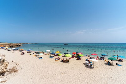 Holiday Apartment "Monolocale Amare 2" close to the Beach with Garden