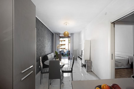1 bedroom, iron/ironing board, WiFi, bed sheets. Apartment Casa Grigio Perla with Balcony