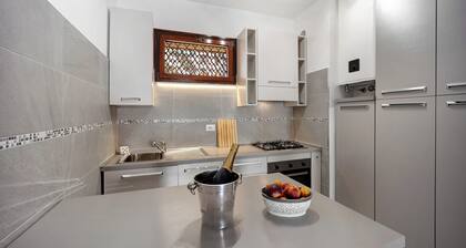 Apartment Casa Grigio Perla with Balcony