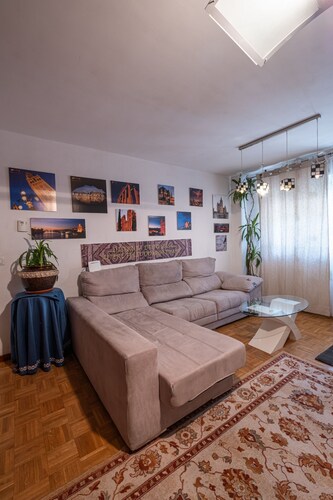 La Plata - La Pola de Gordon