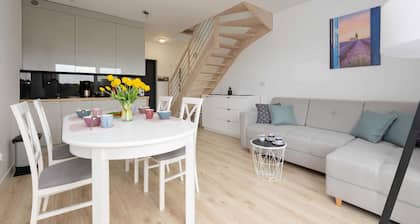Spacious Apartment | 3 Bedrooms, Terrace, 300 m to the Beach