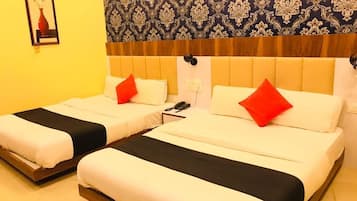 Deluxe Triple Room | Free WiFi, bed sheets