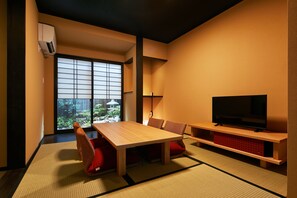 Luxury Villa, Garden View | Living area