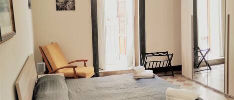 1 bedroom, travel crib, free WiFi, bed sheets