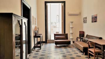 Leilighet – classic | Oppholdsområde | TV