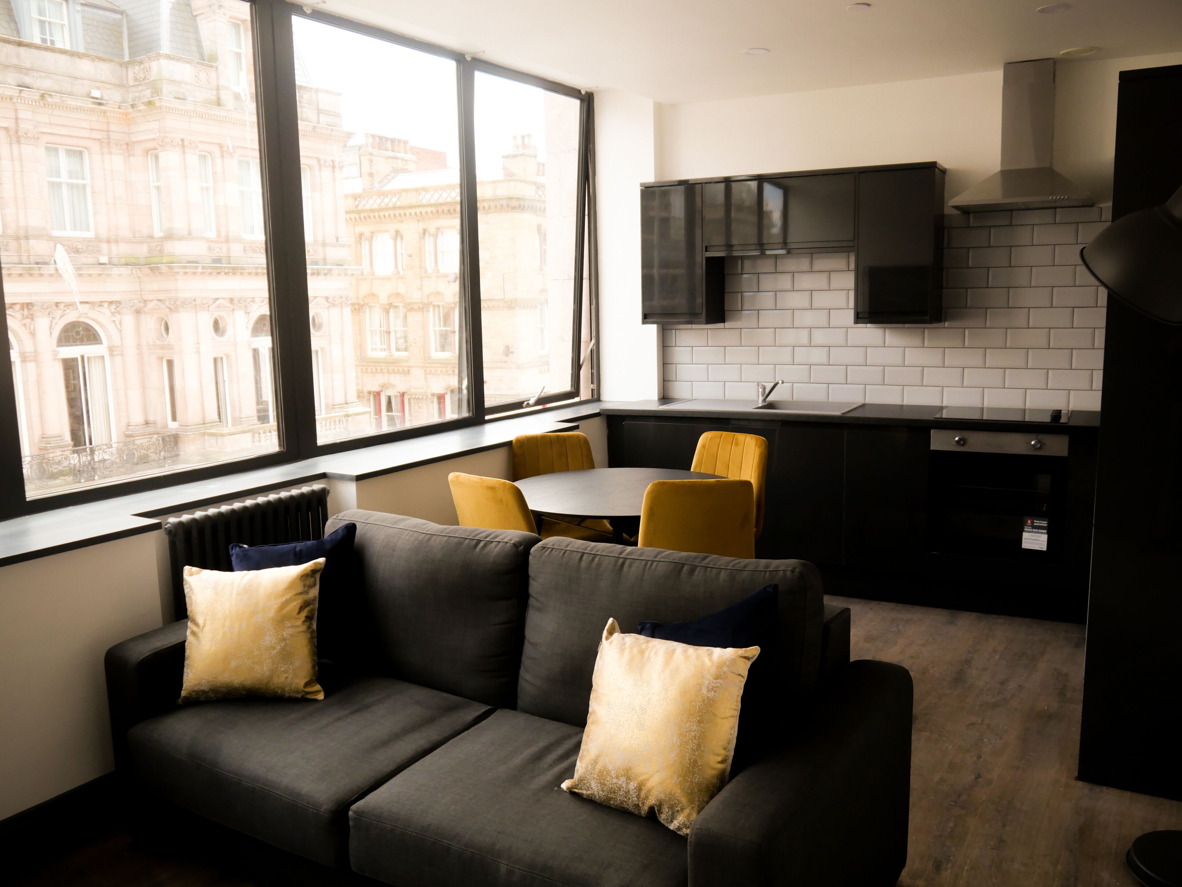 Apartment | Seterika/papan seterika, Wi-fi percuma, cadar katil 