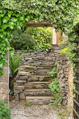 Luxurious Old Chapel Close to Countryside Walks