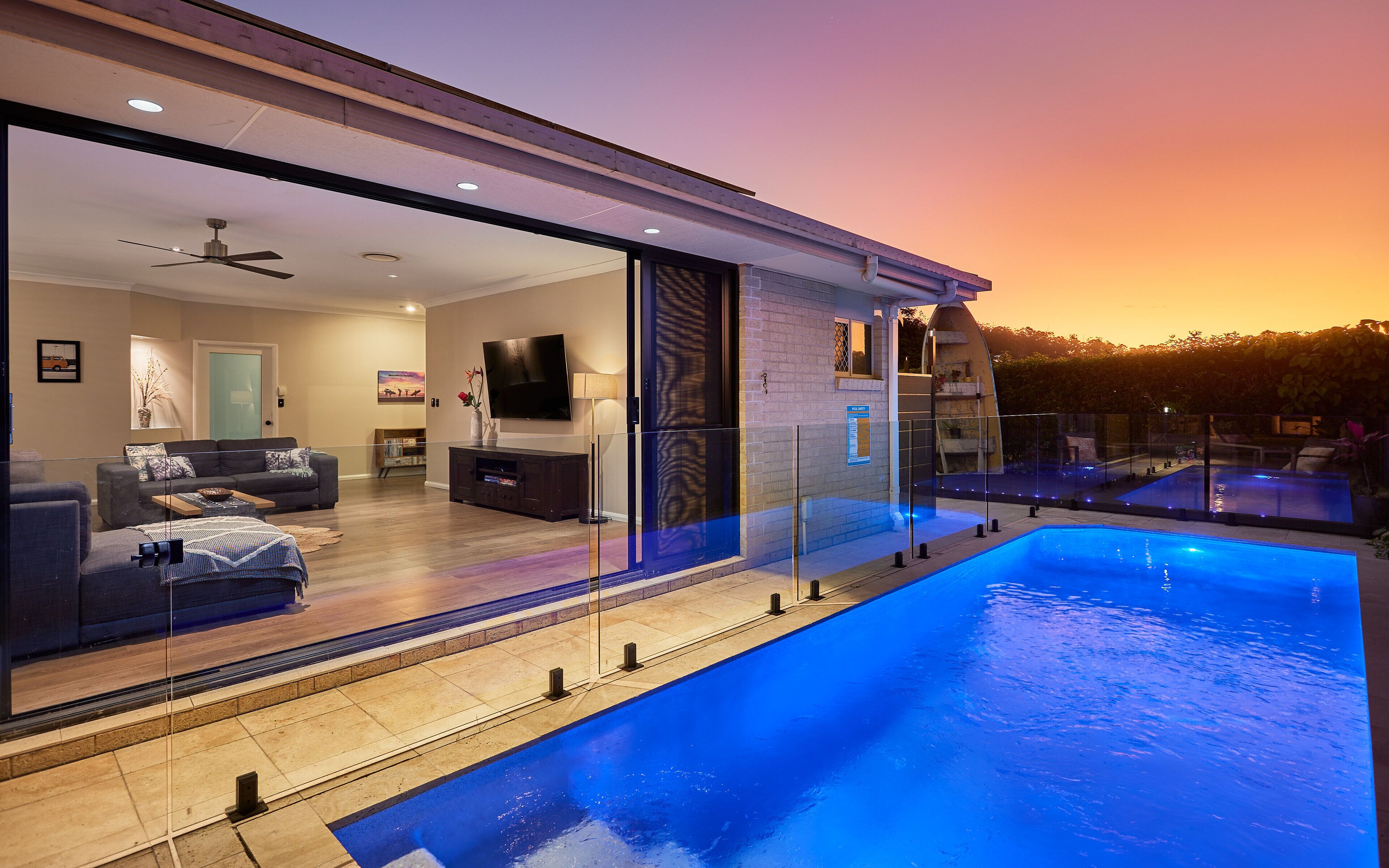 Peaceful & Spacious, 5 bedroom with POOL @ Burleigh Heads