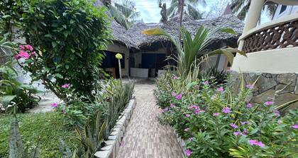 A Charming 6 bedroom villa with swimming pool in Diani