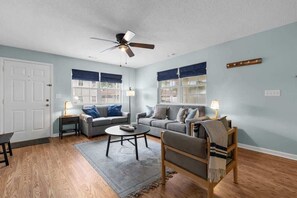 TV, offices - Lovely 3Br House,Beach Access,Sm Dogs,V384 (North Myrtle Beach)