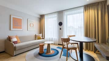 Hypoallergeen beddengoed, een bureau, een laptopwerkplek