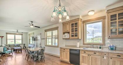 Idyllic Gem: Screened Porch, 1/2 Mi to River!