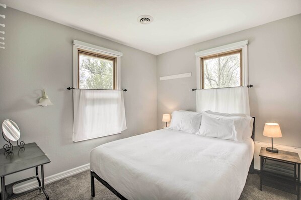 2 habitaciones, tabla de planchar con plancha, cuna de viaje y wifi