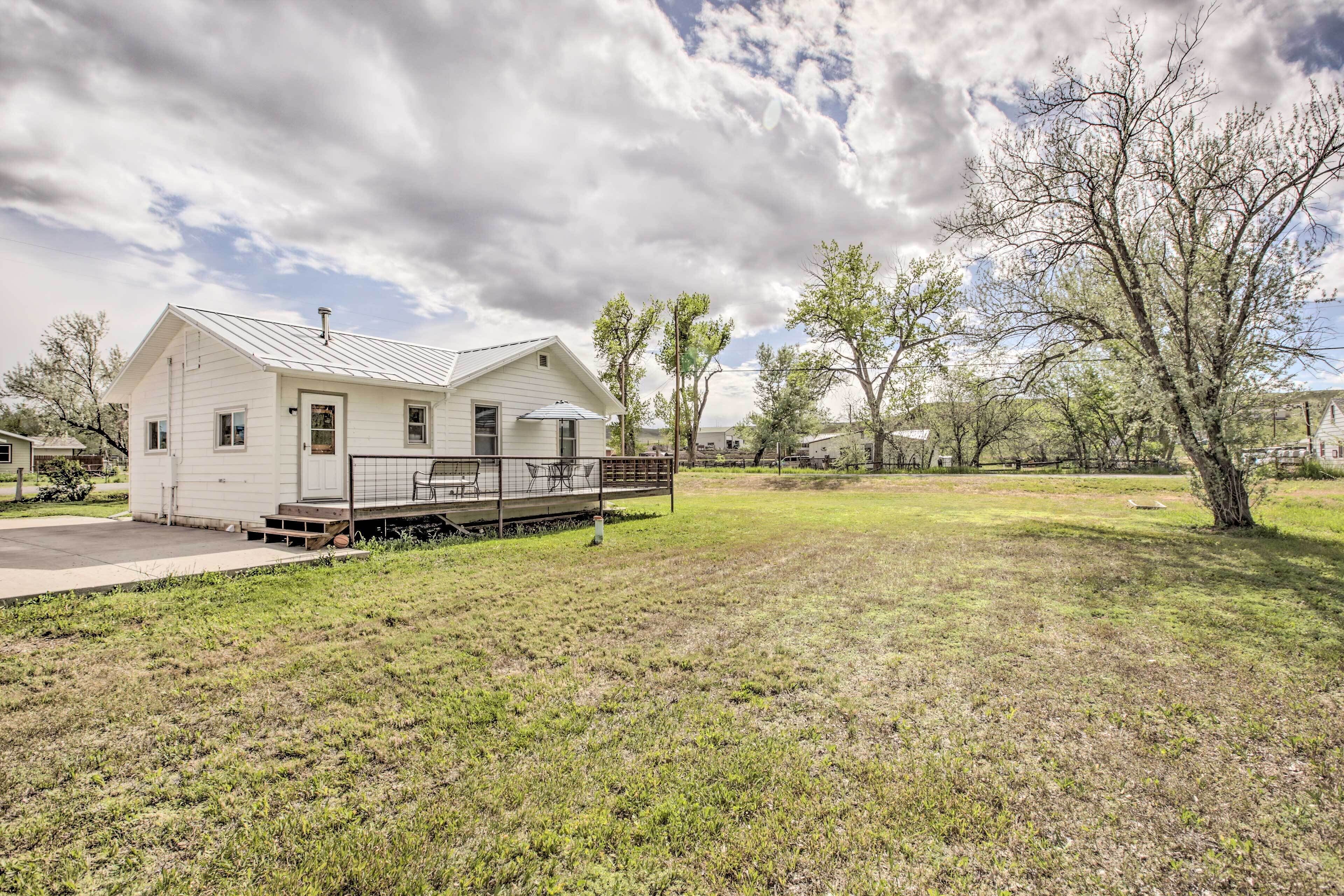 Thermopolis Vacation Rental | 2BR | 1BA | 4 Stairs to Access | 800 Sq Ft