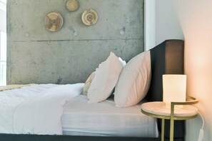 1 chambre, fer et planche Ă repasser, Wi-Fi gratuit, draps fournis