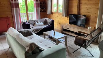 Televisio, kirjoja, stereot