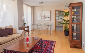 Smart TV - Excellent location in the heart of Maresme, 200 meters from the beach (Mataró)