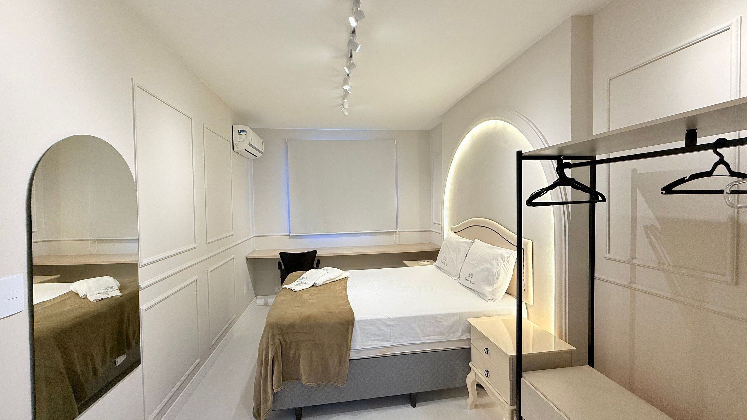 2 bedrooms, desk, iron/ironing board, free WiFi