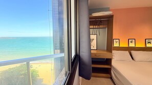 Appartement de base | 2 chambres, bureau, fer et planche Ă repasser, accĂšs au Wi-Fi (inclus)