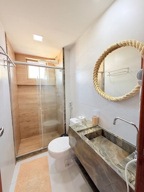 Apartment | Bathroom