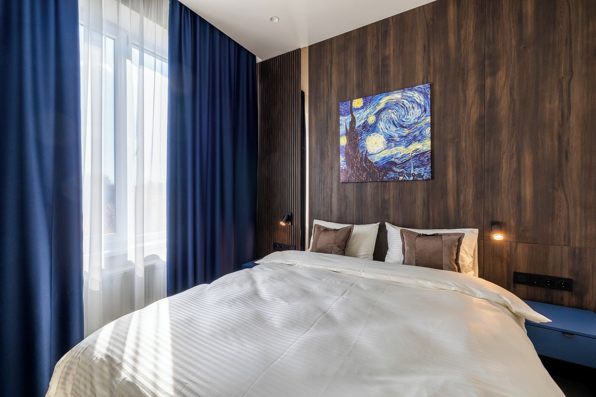 小型套房 | 迷你吧、办公桌、免费婴儿床、免费 WiFi