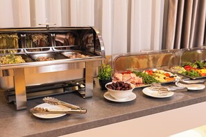 Tägliches inbegriffenes Frühstücksbuffet