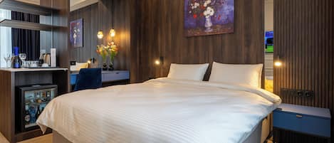 雙人房 | 迷你吧、書桌、免費搖籃/嬰兒床、免費無線上網