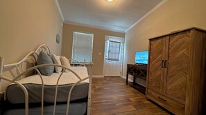 3 habitaciones, tabla de planchar con plancha y wifi gratis