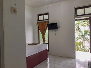 Single Room | 1 bedroom, WiFi - Toisapu Guest House Ambon Redpartner (Hutumuri)