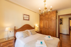 2 bedrooms, iron/ironing board, WiFi, bed sheets - Plaza berri - baskeyrentals (Azkoitia)