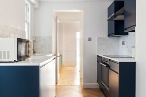 In-room dining - The Hammersmith Collection (London)