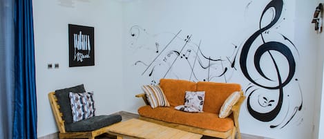 Deluxe Apartment