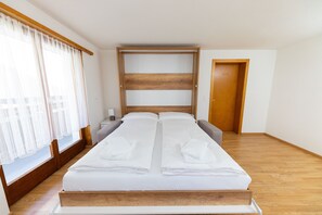 Iron/ironing board, free WiFi, bed sheets - Haus-Slalom (Saas-Fee)