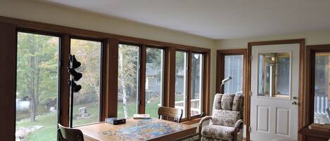 المنشأة من الداخل