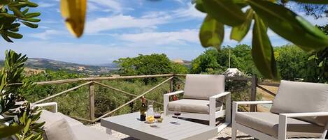 Apartment, 1 Queen-Bett | Balkon