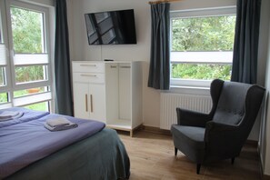 1 bedroom, free WiFi, bed sheets