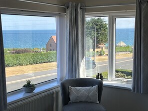 5 habitaciones, decoración personalizada y muebles diferentes 