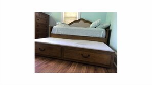 3 Schlafzimmer, Bügeleisen/Bügelbrett, kostenloses WLAN, Bettwäsche